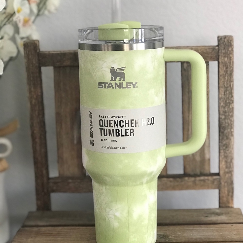 Stanley Quencher H2O Tumbler Citron Tie Dyed limited edition color